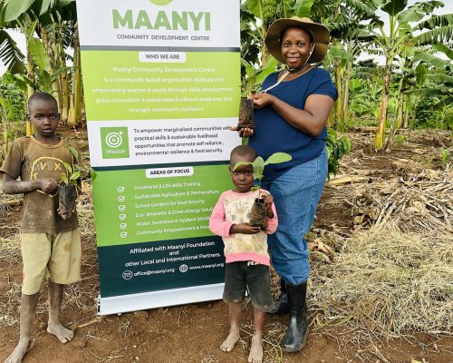 Maanyi Foundation community group session